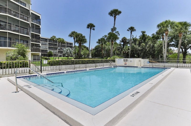 Building Photo - 944 S Peninsula Dr