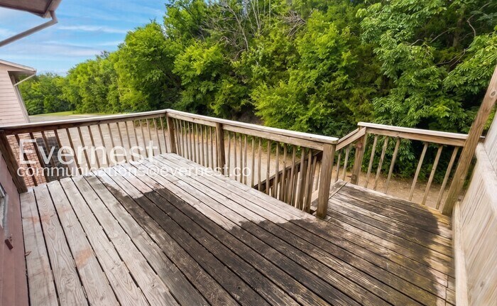 Building Photo - 5114 Linbar Dr
