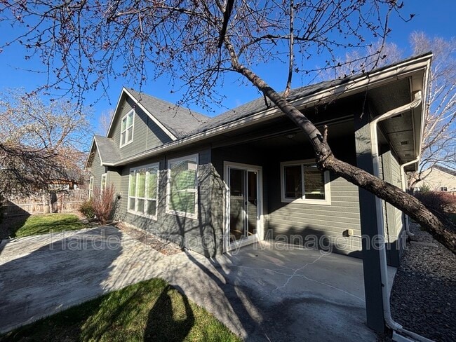 Building Photo - 6251 W Geneva St