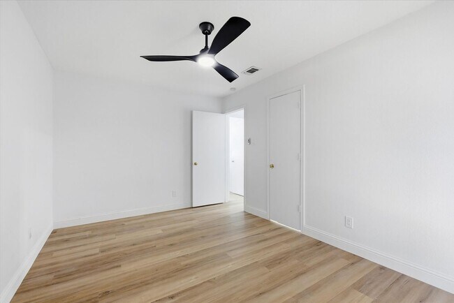 Building Photo - 8812 Sabinas Trail