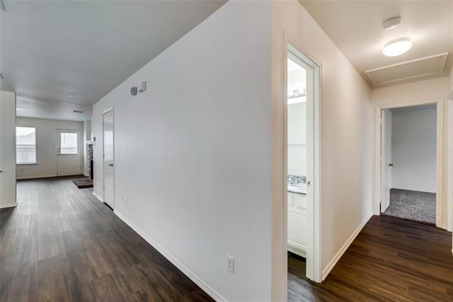 Building Photo - 2946 Midbury Dr