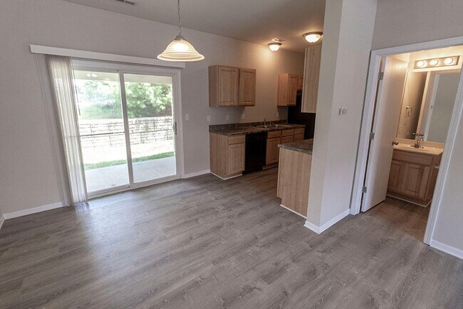 Building Photo - 1643 Citadel Dr