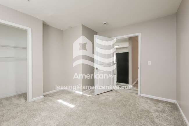 Building Photo - 614 S Depot St