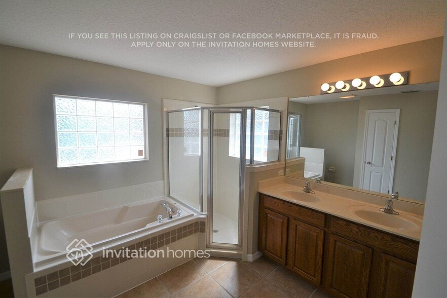 Building Photo - 211 Compass Rose Dr