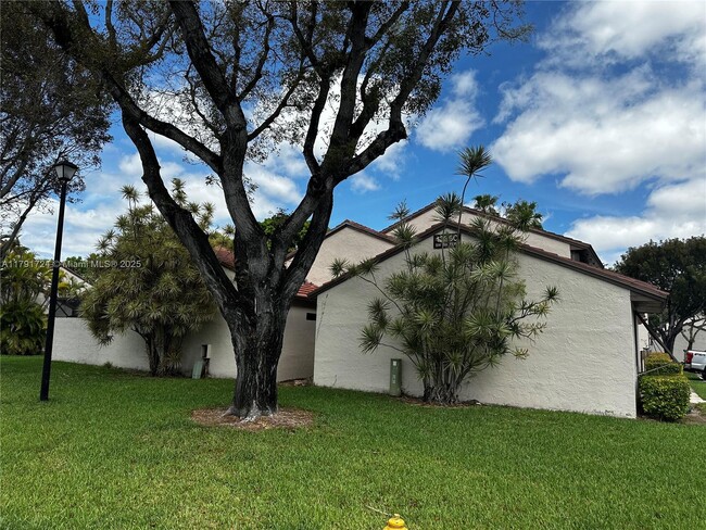 Building Photo - 13350 SW 88th Terrace