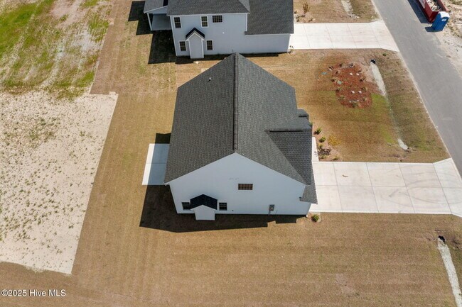 Building Photo - 358 N Ardsley Ln