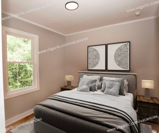 Building Photo - SPECIAL OPPORTUNITY – LARGE 6 BEDROOM RELATED-LIVING HOME