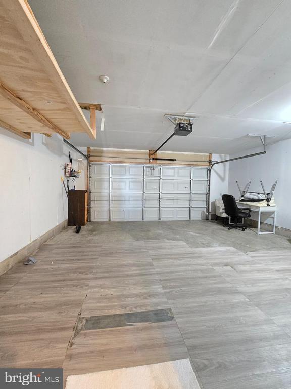 Building Photo - 5033 Kemsley Rd