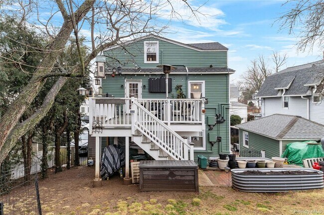 Building Photo - 1408 Henry Ave