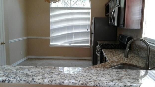 Building Photo - 4748 Bracken Dr