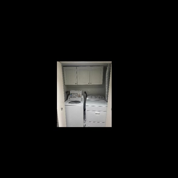 Building Photo - 604 Sunfish Way