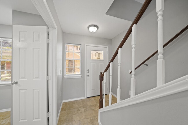 Building Photo - 13447 Castilian Dr