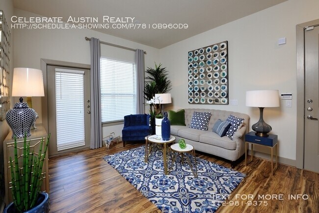 Building Photo - Broadstone 8100