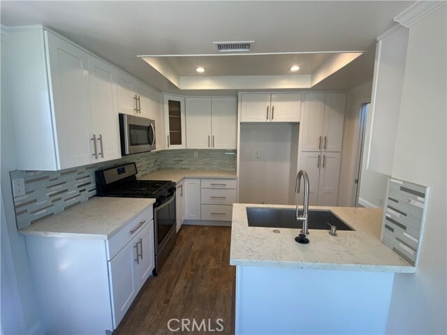 Building Photo - 1032 W Rainbow Falls Way