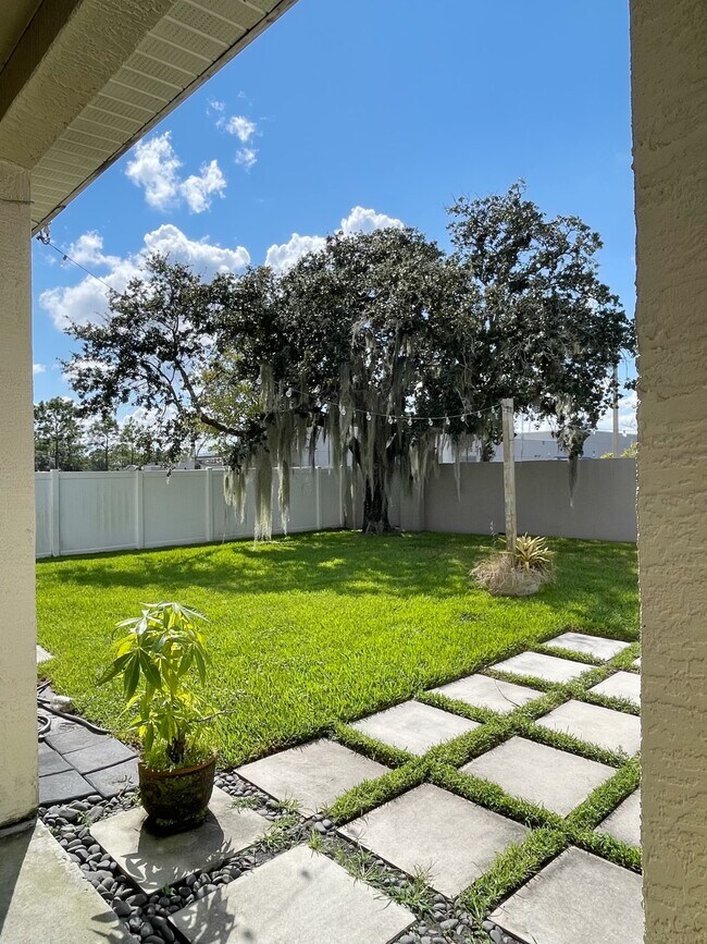 Building Photo - 27009 Arrowbrook Way