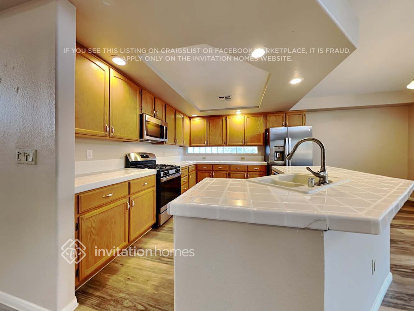 Building Photo - 2806 Via Bel Mondo St