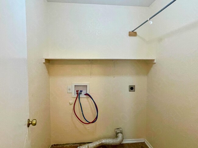 Building Photo - 955 Marble Point