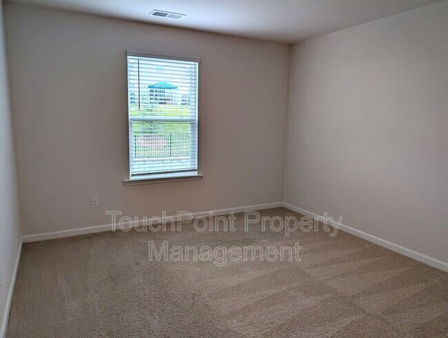 Building Photo - 5131 Hyrule Dr