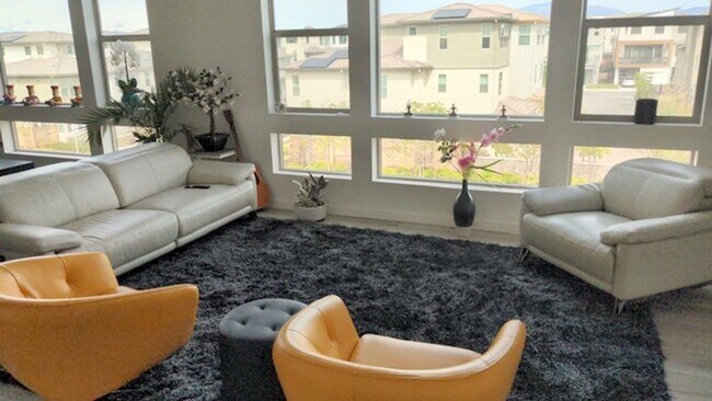 Building Photo - Dublin Hyde Park Modern Living Single Level Condo 4 Bed / 2 Bath, Amenities, Close to 580