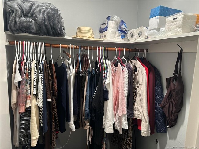 Building Photo - 2929 SE Ocean Blvd