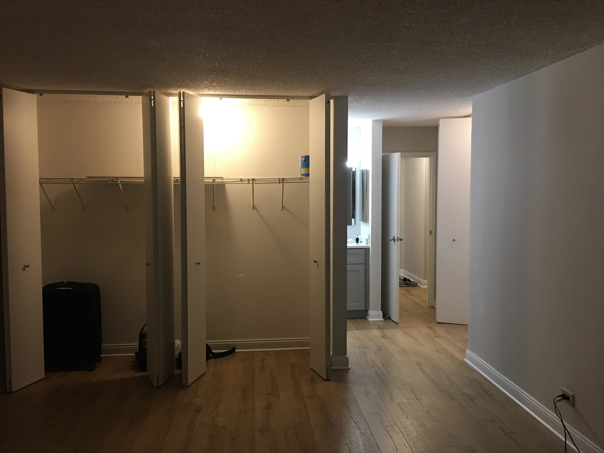 Master Bedroom View 3 - 200 N Dearborn St