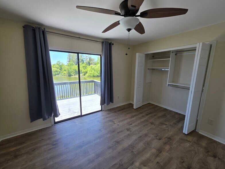 Building Photo - 16586 Brigadoon Dr