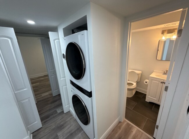 Building Photo - 2209 Belleair Rd