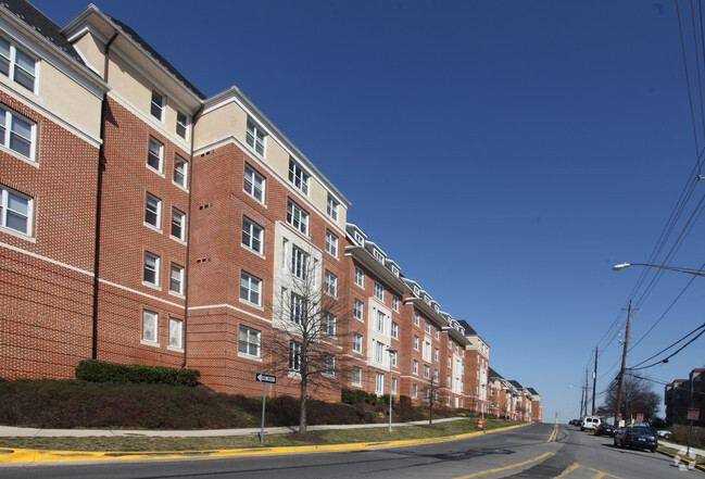 Building Photo - South Campus Commons