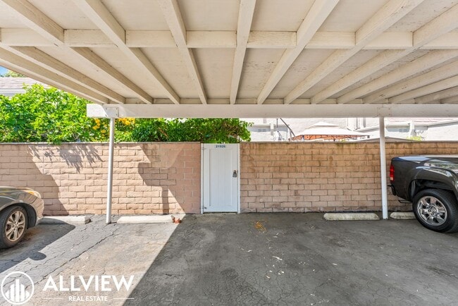 Building Photo - Spacious 3 Bed/2.5 Bath, 2-Story Home with Private Patio Available Now!