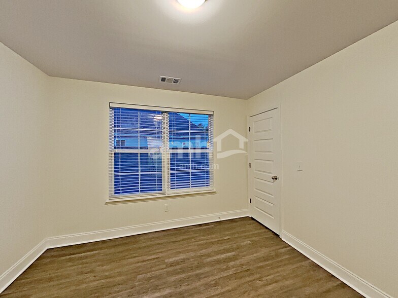 Building Photo - 5312 Tupelo St