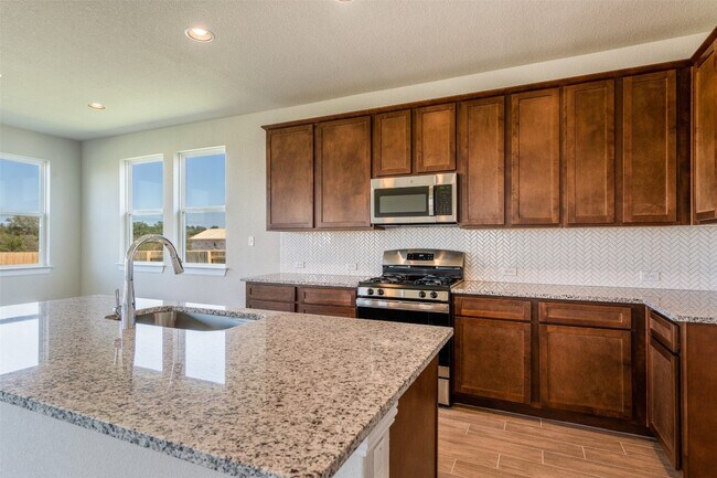 Building Photo - 112 Winding Hollow Ln