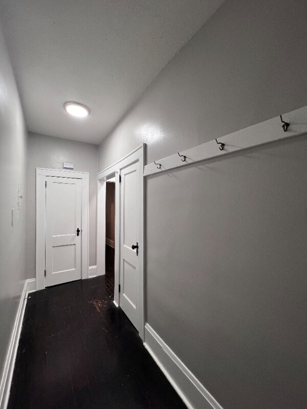 Building Photo - 405 Moore St