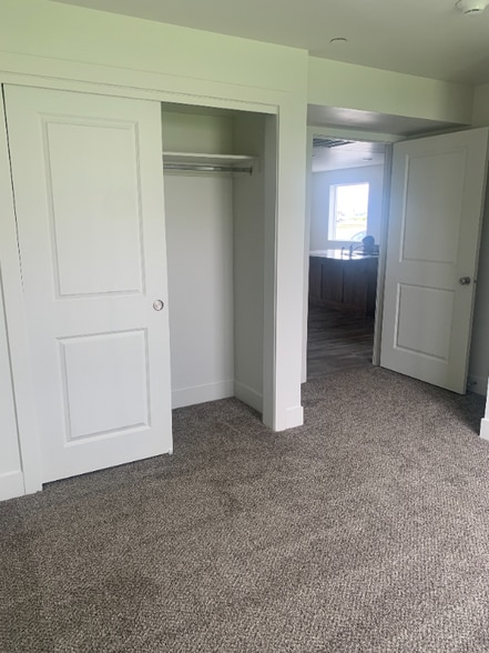 Building Photo - 238 Ella Ln