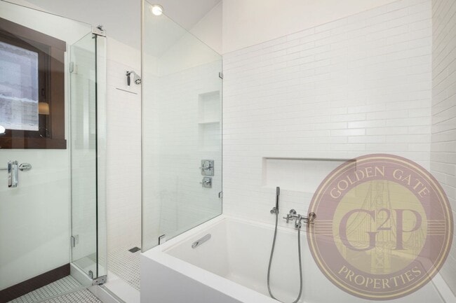 Building Photo - Potrero Hill - 3 BR, 2.5 BA House 1,388 Sq. Ft. - 3D Virtual Tour, Large Private Yard