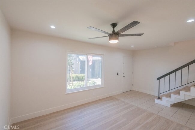 Building Photo - 857 Windwood Dr