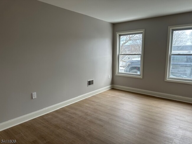 Building Photo - 79 Prospect St