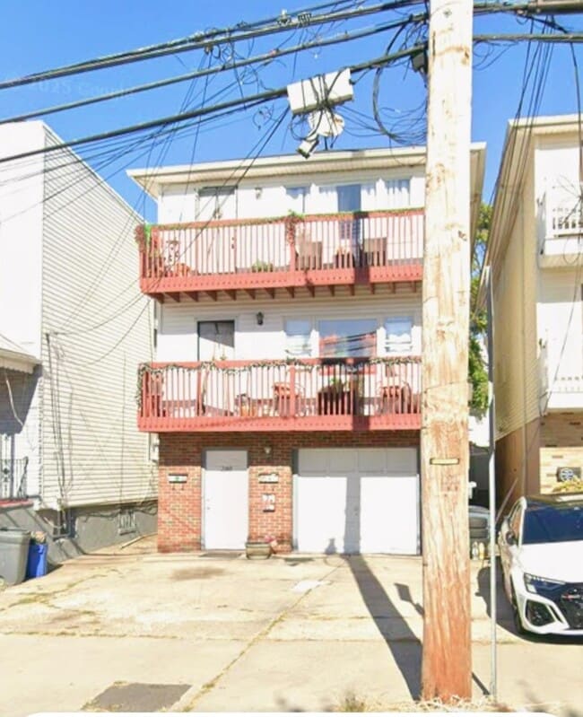 Building Photo - 280 Seaview Ave