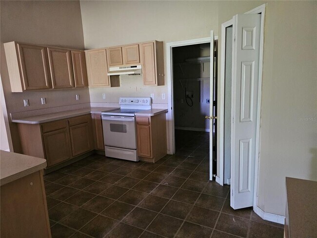 Building Photo - 7 Haddock Way