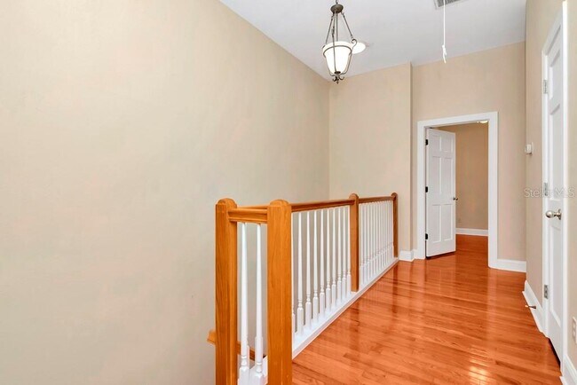 Building Photo - 2408 W Jetton Ave