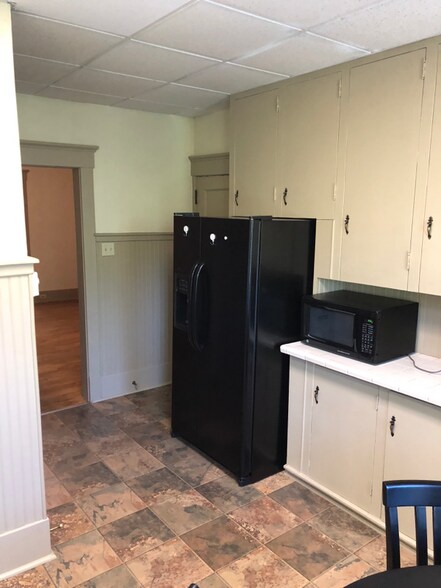 Building Photo - 114 West St