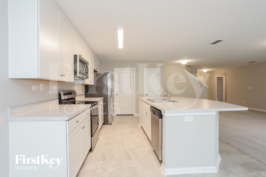 Building Photo - 11634 Dunns Crossing Dr
