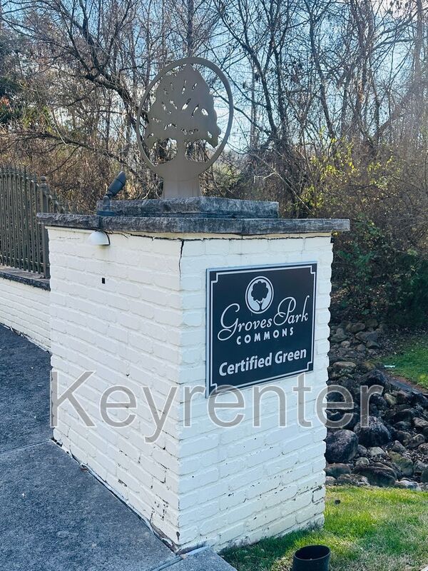 Building Photo - 110 Groves Park Blvd E