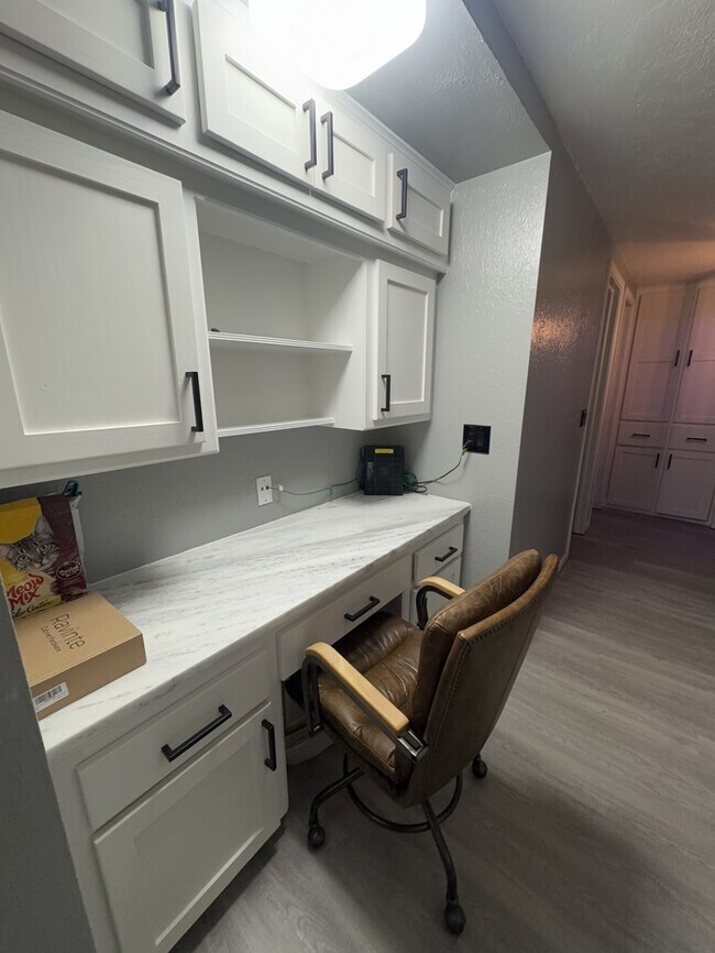 Building Photo - 6501 Westrock Dr