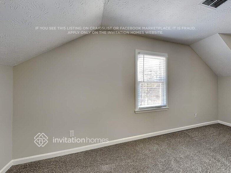 Building Photo - 64 Stacey Dr