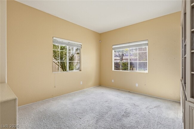 Building Photo - 9236 Eagle Ridge Dr