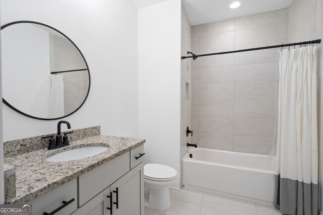 Building Photo - 2045 Kent Ct