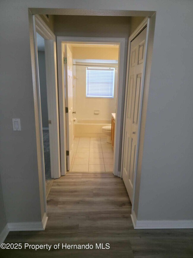 Building Photo - 11118 Heathrow Ave