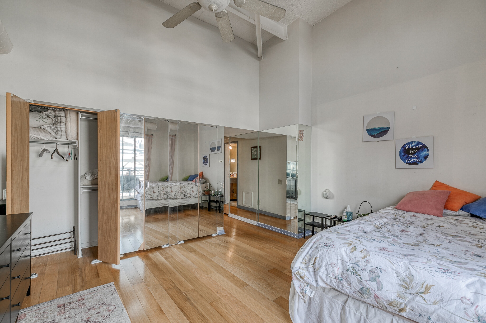 Building Photo - 3 N Christopher Columbus Blvd