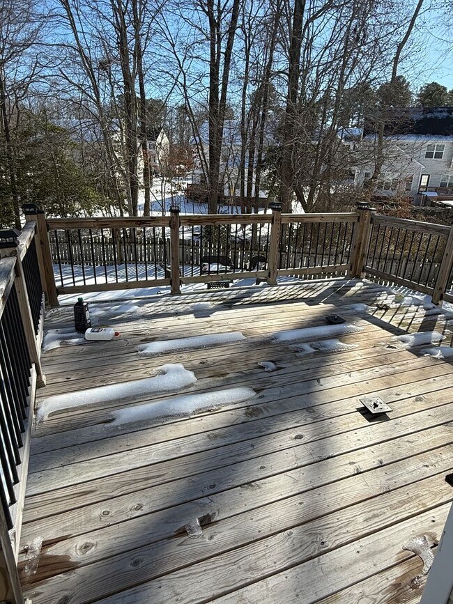 Building Photo - Large 4 Bedroom Home in Glen Allen