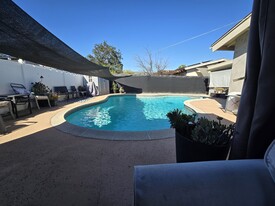 Building Photo - 9310 Dempster Dr